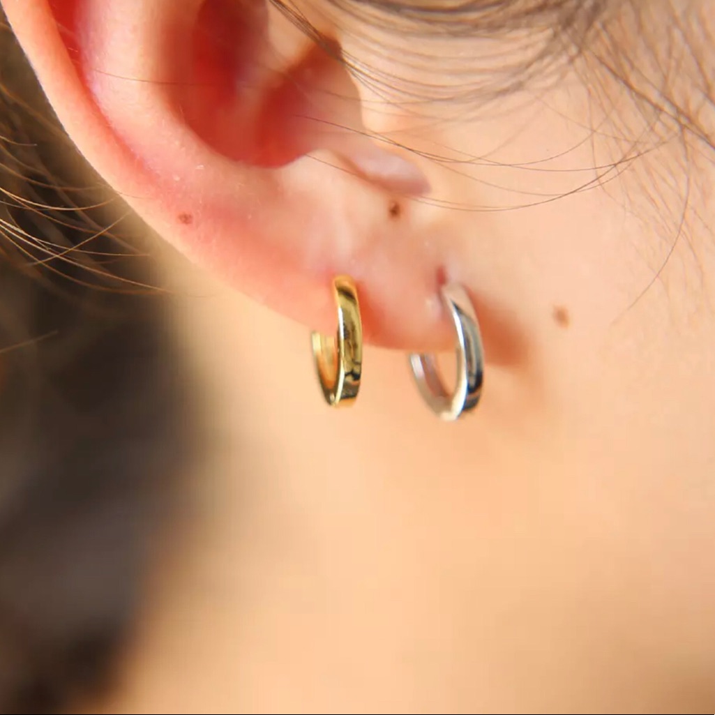 925 Silver High Polished Plain Huggie Earrings